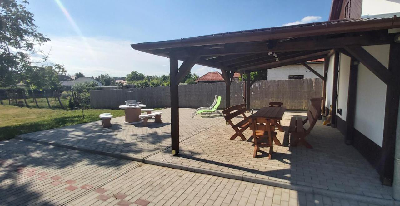 Feszty-fészek Vendégház Tiszafüred Exterior foto